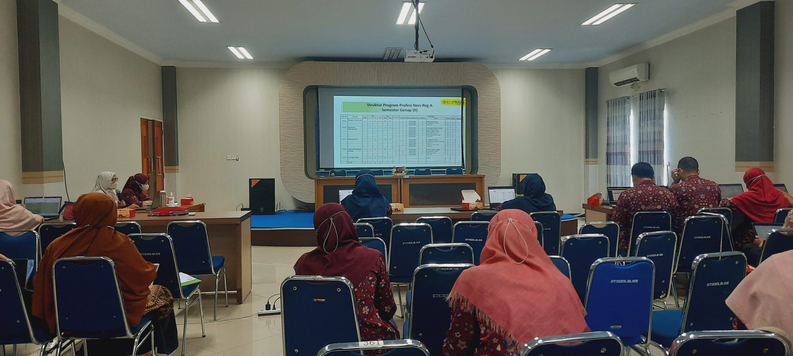 PROGRAM STUDI PROFESI NERS PROGRAM PROFESI MELAKSANAKAN RAPAT PERSIAPAN PEMBELAJARAN SEMESTER GENAP