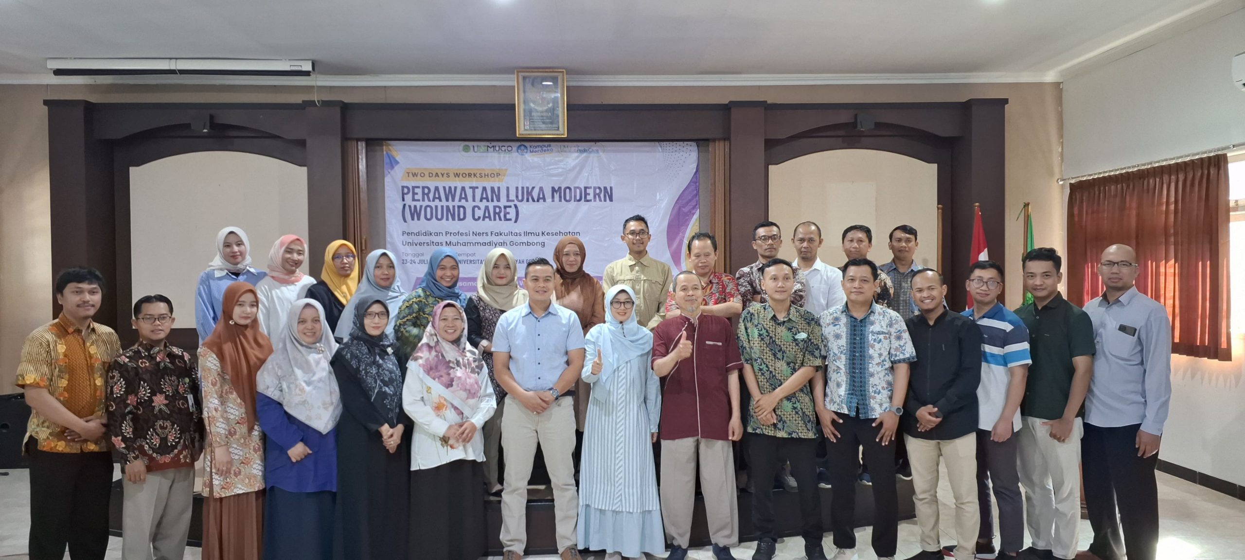 PELATIHAN PERAWATAN LUKA MODERN (WOUND CARE) PROGRAM STUDI PENDIDIKAN PROFESI NERS PROGRAM PROFESI
