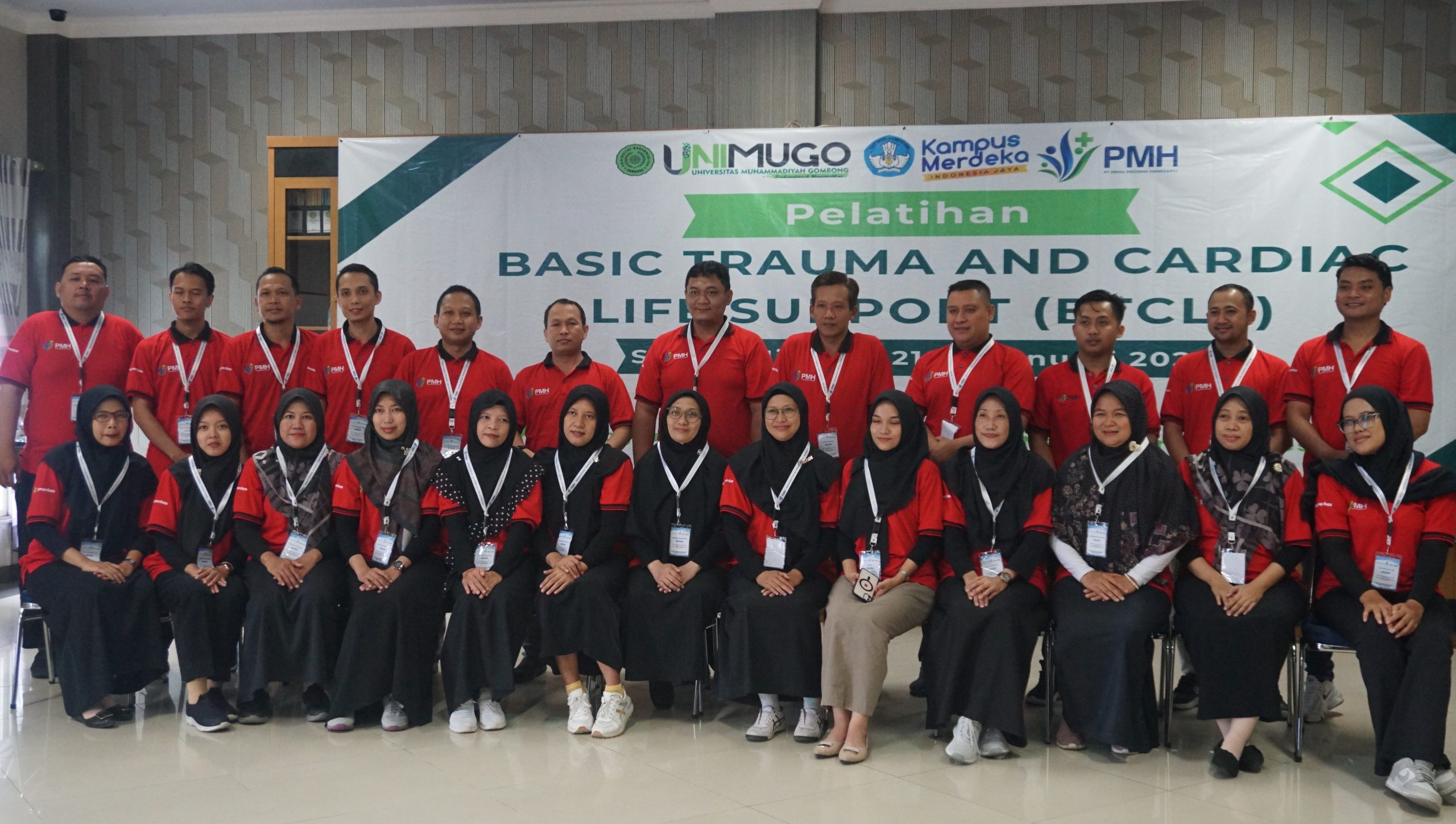 PELATIHAN BASIC TRAUMA LIFE CARDIAC SUPPORT (BTCLS) PROGRAM STUDI PENDIDIKAN PROFESI NERS